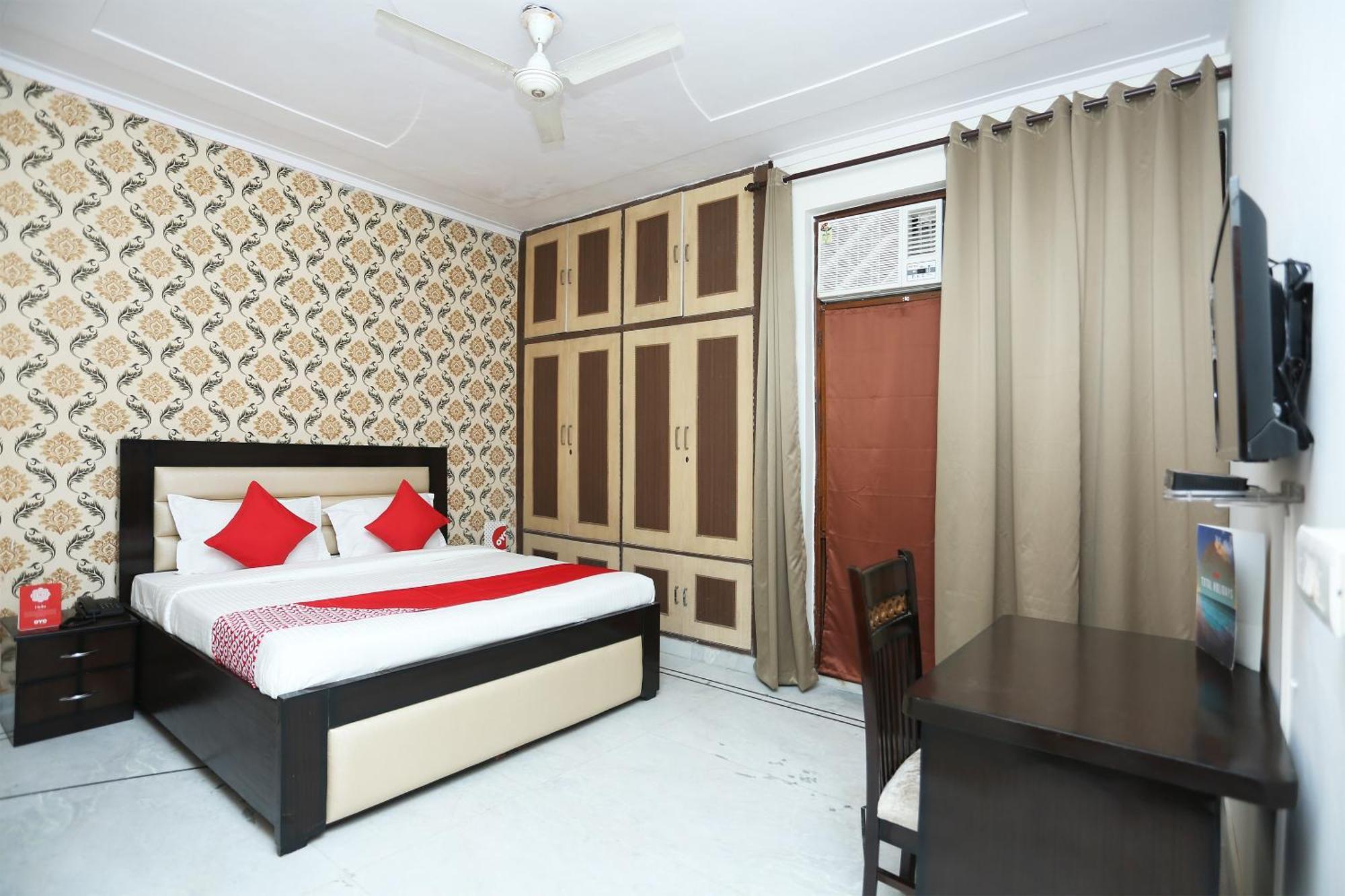 OYO 15738 Hotel Awesome Villa Gurgaon Esterno foto