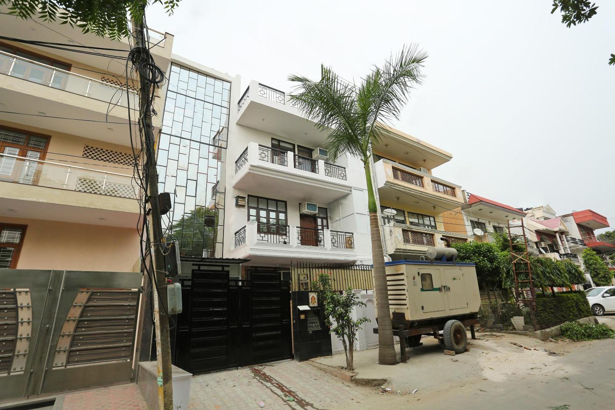 OYO 15738 Hotel Awesome Villa Gurgaon Esterno foto
