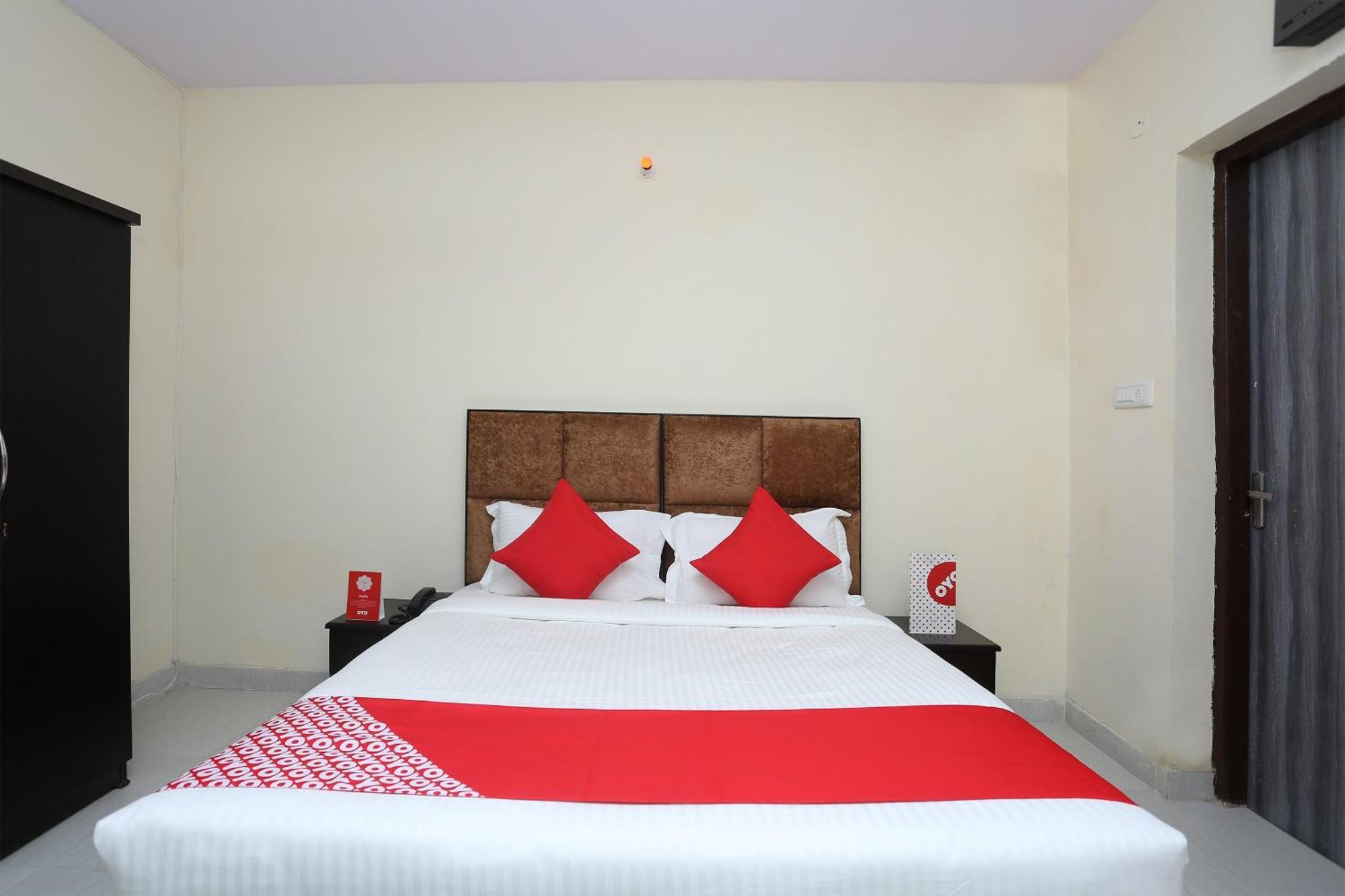 OYO 15738 Hotel Awesome Villa Gurgaon Esterno foto
