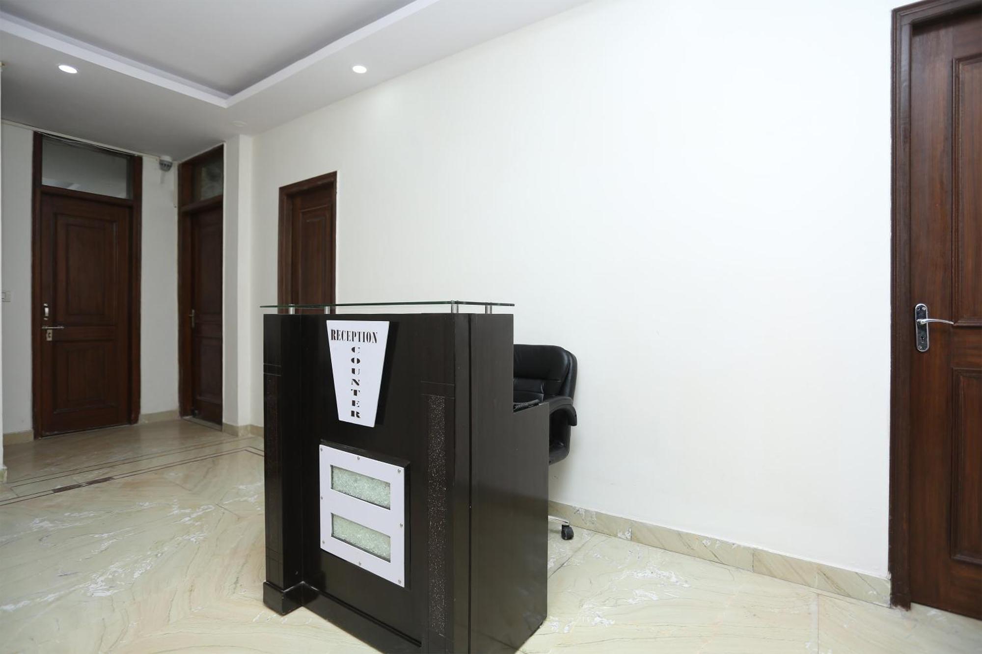 OYO 15738 Hotel Awesome Villa Gurgaon Esterno foto