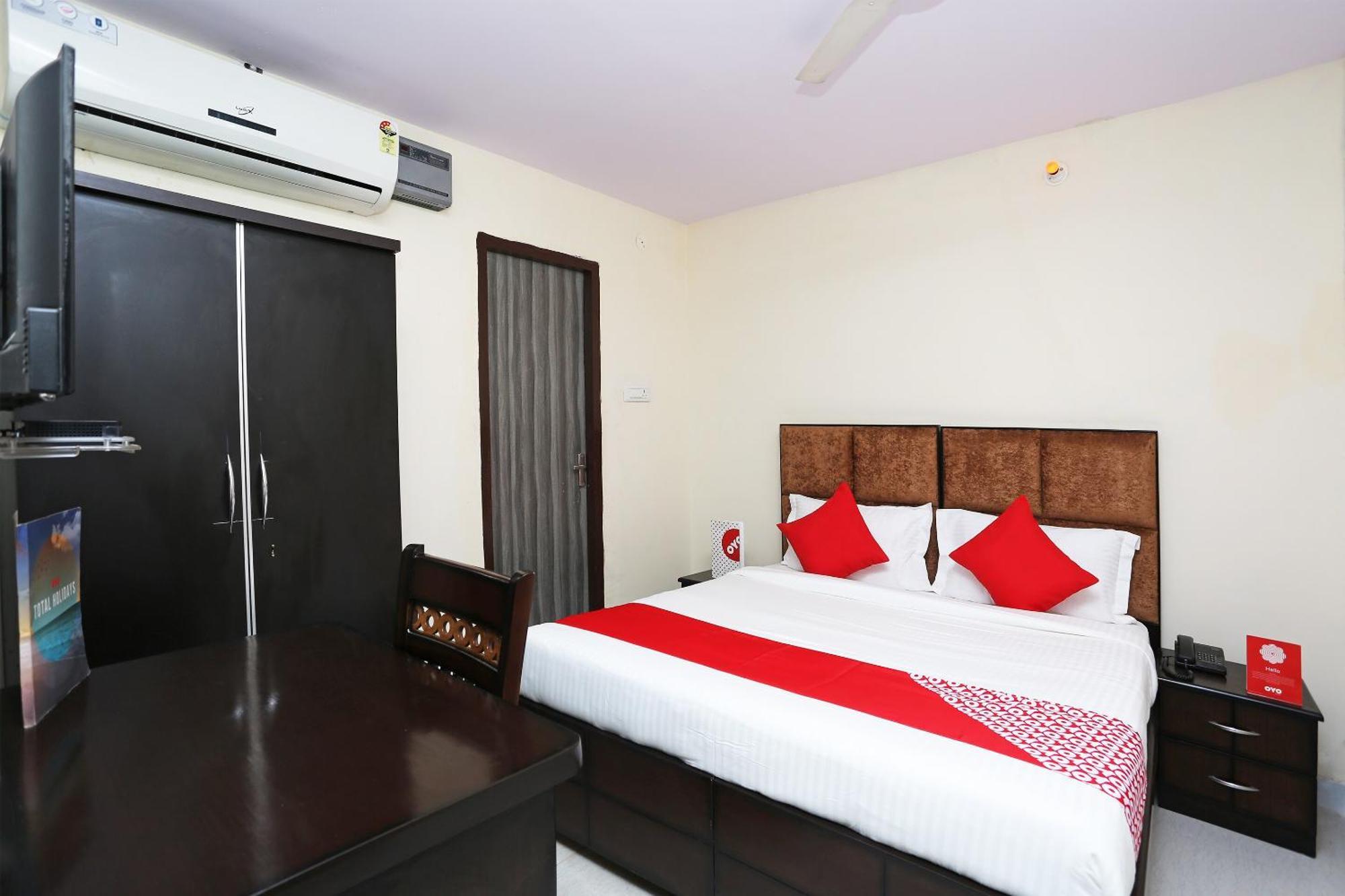 OYO 15738 Hotel Awesome Villa Gurgaon Esterno foto